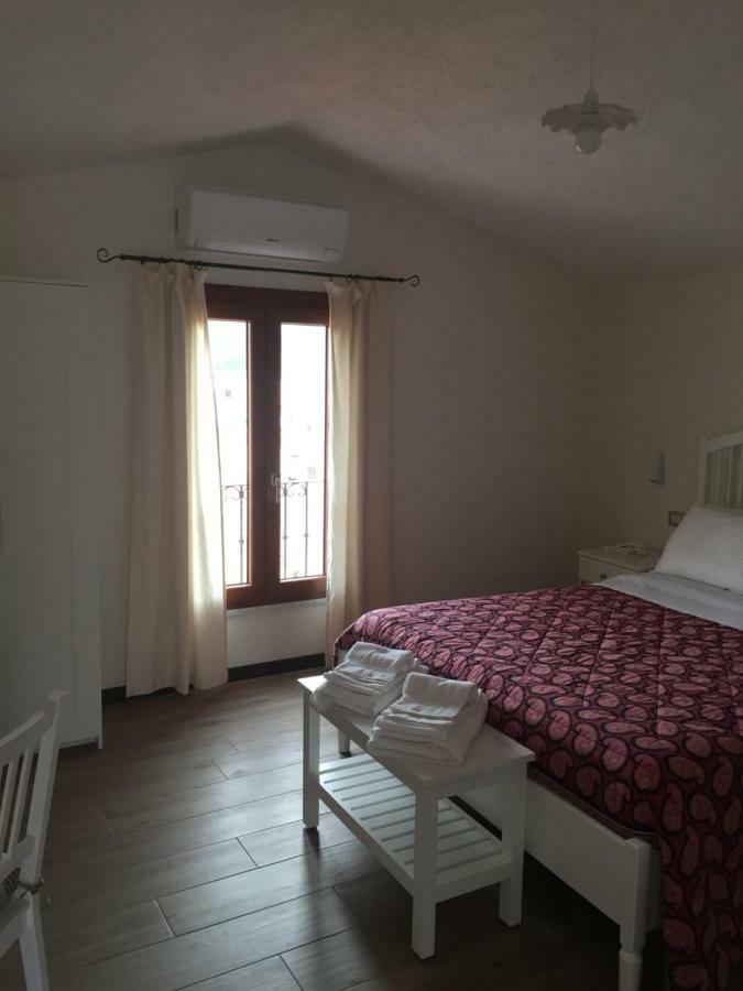 Bomarosa B&B Bosa Ngoại thất bức ảnh